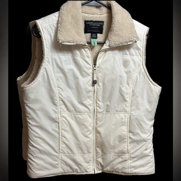 American Eagle Shelter Serious Vest - Picture 2 of 10